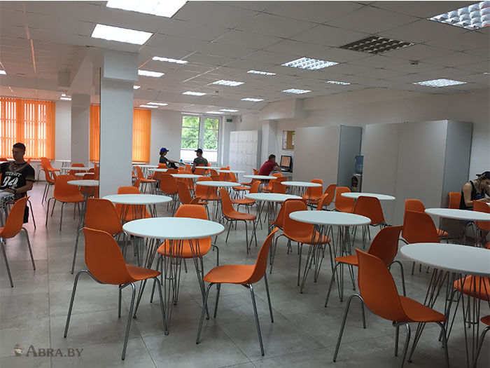 Shefilton-tables-and-cheirs-1